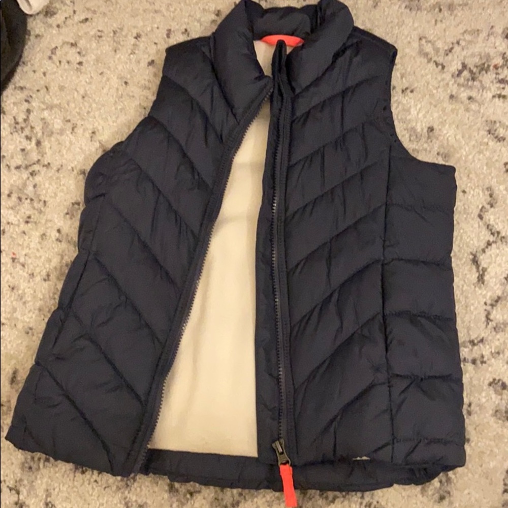 NEVER WORN gray vest
